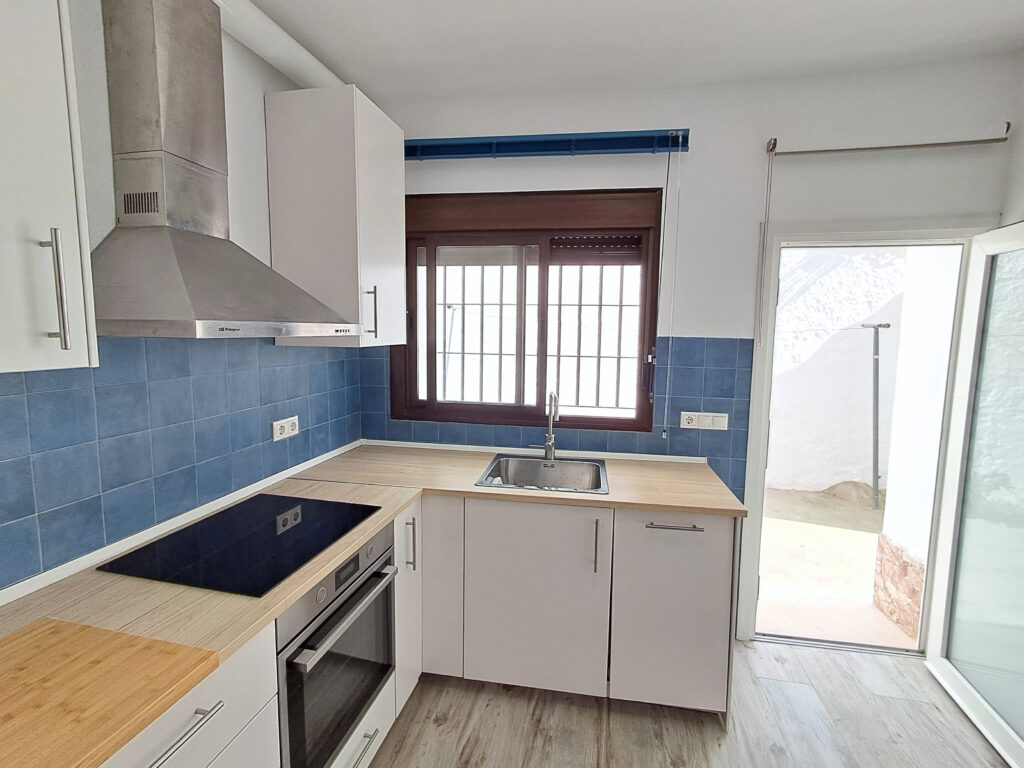 apartamento conil centro cocina