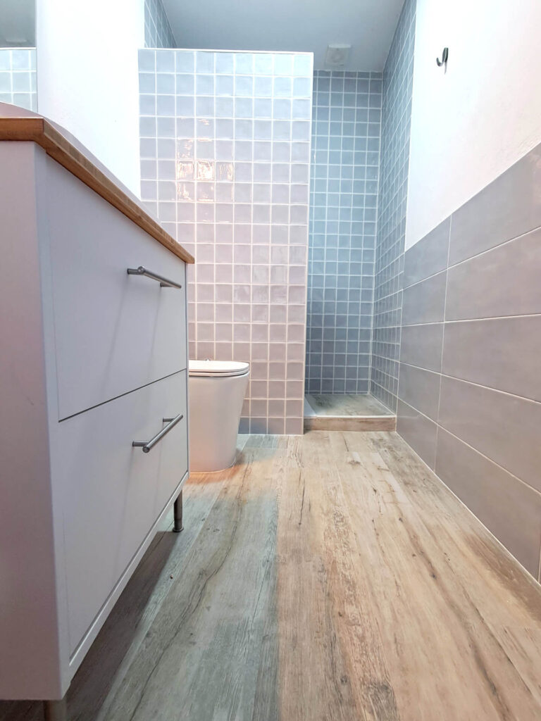 Apartamento El Cuartel en Conil Centro apartamento el cuartel conil centro baño