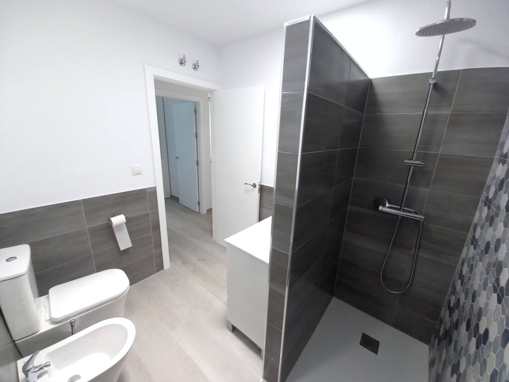 Baño en el apartamento Malakita en Conil centro