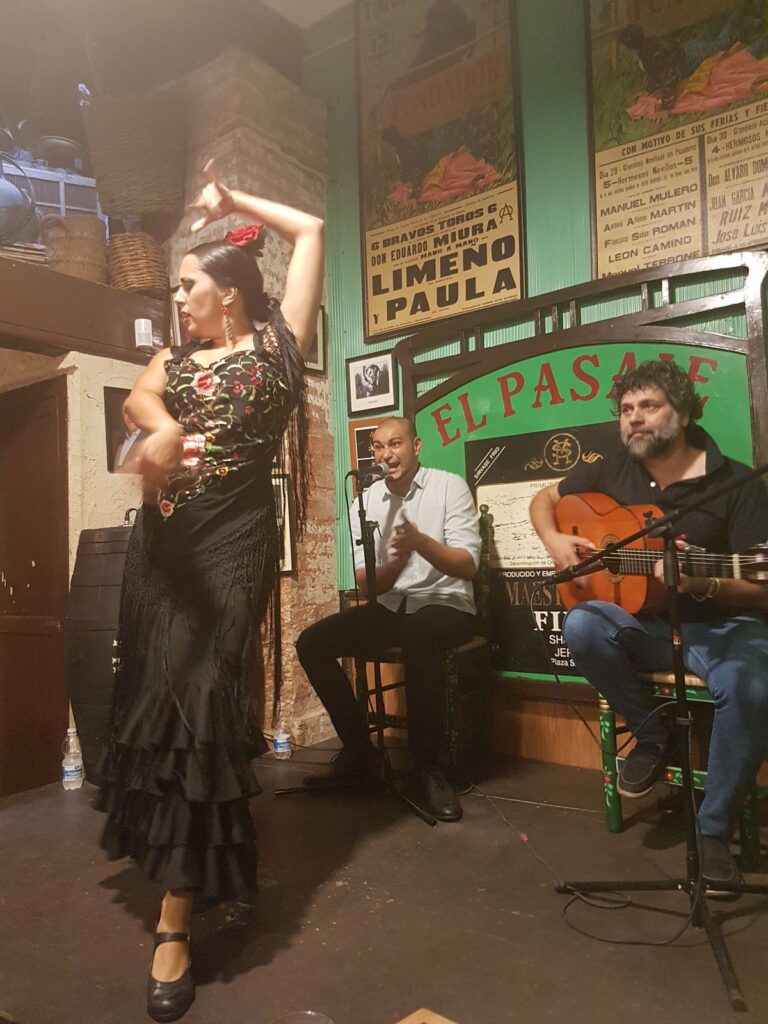 Enjoying the flamenco in a tabanco of Jerez